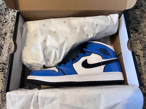 Nike air jordan mid - mid, signal