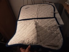 CAVALLI EQUITAZIONE SOTTOSELLA CON RICAMO CECILIA DIMENSIONI 95X60 CM OTTIMO STA