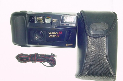 Yashica fotocamera punta e - yashica, t3