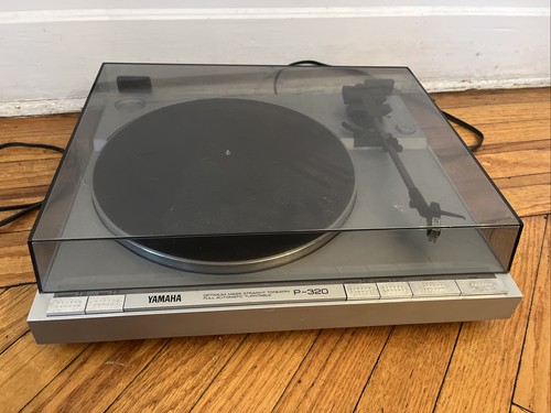 Yamaha 320 turntable with - p-320,