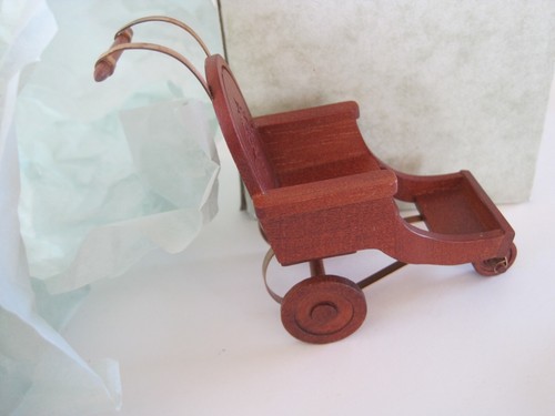 Passeggino legno hallmark - in,