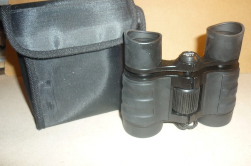 Binocolo piccolo leggero