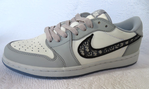 Dior air jordan sneakers - 1,