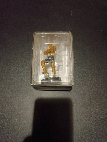 Action figure robotman - figure, dc