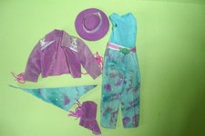 vestiti accessori cappello Barbie Western Fun Ken 1989 vintage 80