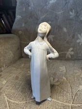 A nice Llandro Girl Stretching