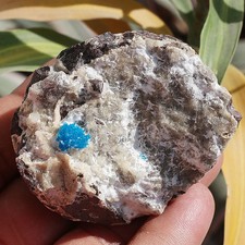 100g minerali grezzi cavansite