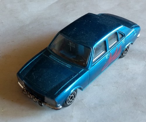 Dinky toys peugeot 504 - dinky,