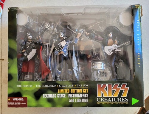 Kiss creatures the night - of,