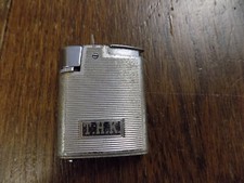 Monogramma luce benzina