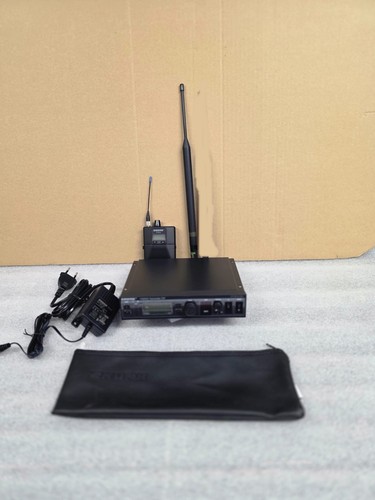 Shure psm900 ear monitor - in,