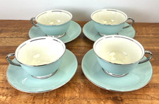 Set tazze da tè e piattini