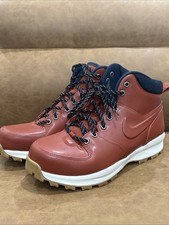 Nike Mens Mid-Tan Chukka Boots