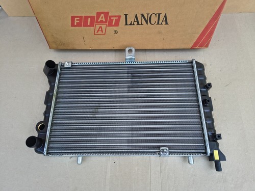 Radiatore motore lancia delta - radiatore,