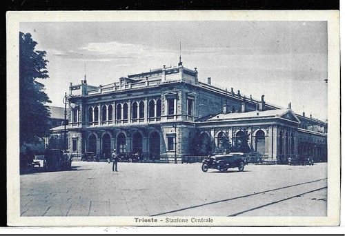 Trieste - -,