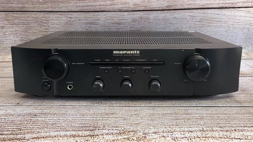 Amplificatore stereo integrato