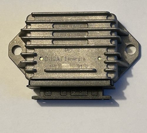 Regolatore tensione ducati - di,