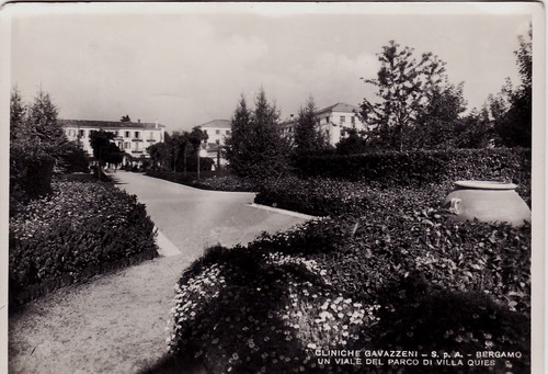 Bergamo viale del parco - un,