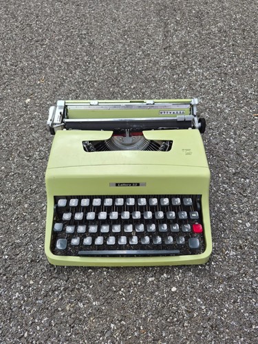 Macchina scrivere olivetti - da,