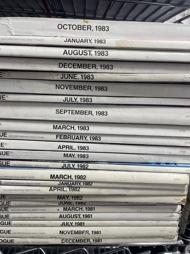 Lot vogue magazines - magazines,, 80s