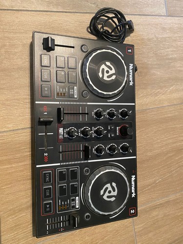 Numark party mix console - -,