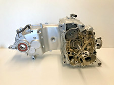 J429 CASSE CARTER MOTORE SCOOTER SUZUKI BURGMAN 250CC PER PEZZI DI RICAMBIO