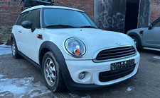 MINI Cooper Clubman station