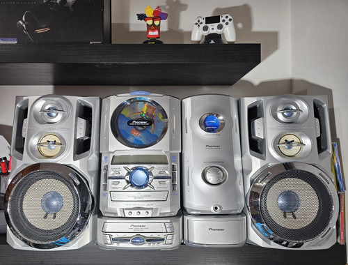 Pioneer stereo tuner deck - cd,