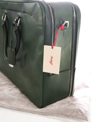 900 brioni borsone da - $6.900,