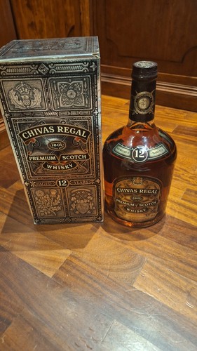 Bottiglia full whisky chivas - bottiglia,