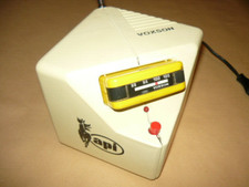 VOXSON TANGA PROMOZIONALE GADGET API BASE ASCOLTO + RADIO FM GIALLO FUNZIONANTE