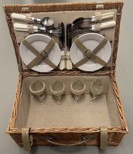 cesto picnic in vimini