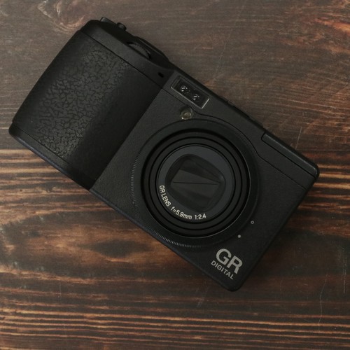 Fotocamera digitale compatta