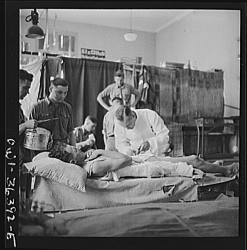 Foto soldato ferito ospedale - foto:soldato,