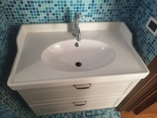 Lavabo RÄTTVIKEN con miscelatore e sifone