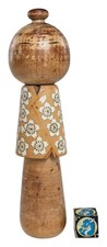Bambola Kokeshi creativa