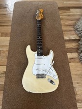 Fender Japan Stratocaster