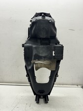 Piaggio MP3 250 i.e. 2006/11 sotto sella con bauletto posteriore