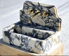 Lavello in pietra naturale