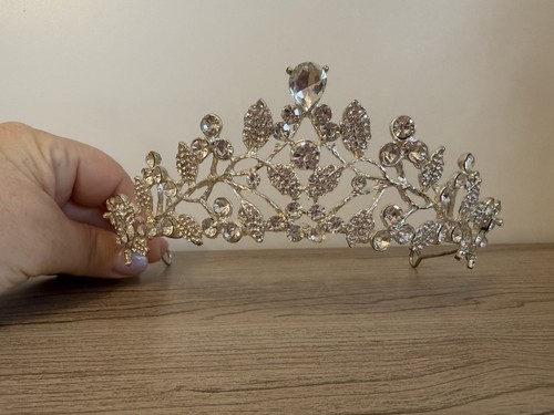 Diadema capelli corona