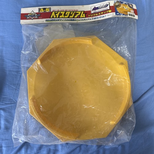 Beyblade takara tomy - tomy, plastic