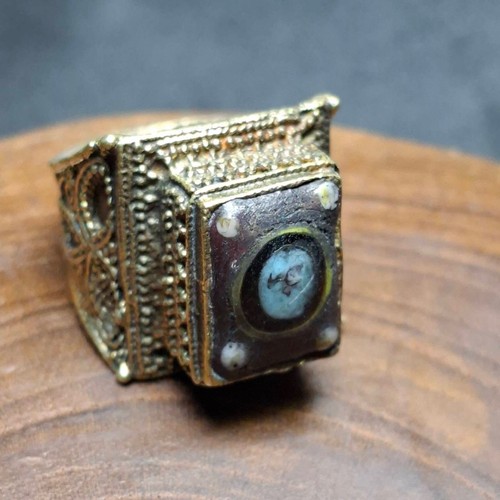 Bellissimo anello antico
