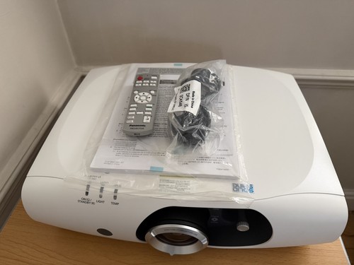 Panasonic rz370e proiettore - pt-rz370e,
