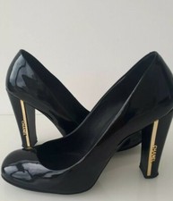 Tacchi Chanel Logo Nero Vernice Pelle 37,5 completi di scatola