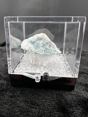 Amazzonite naturale dalla