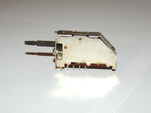 Pioneer 9100 - 8, pin