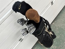 Set completo mazze da golf uomo R/H Mizuno, ferri, driver, legno, putter e borsa