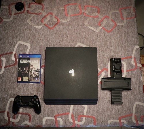 Sony playstation pro 1tb - 4,