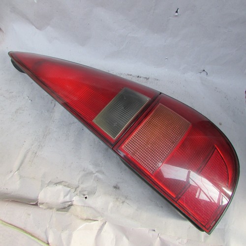 Fanale posteriore destro rosso