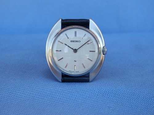 Seiko manual lady 2220 - seiko,